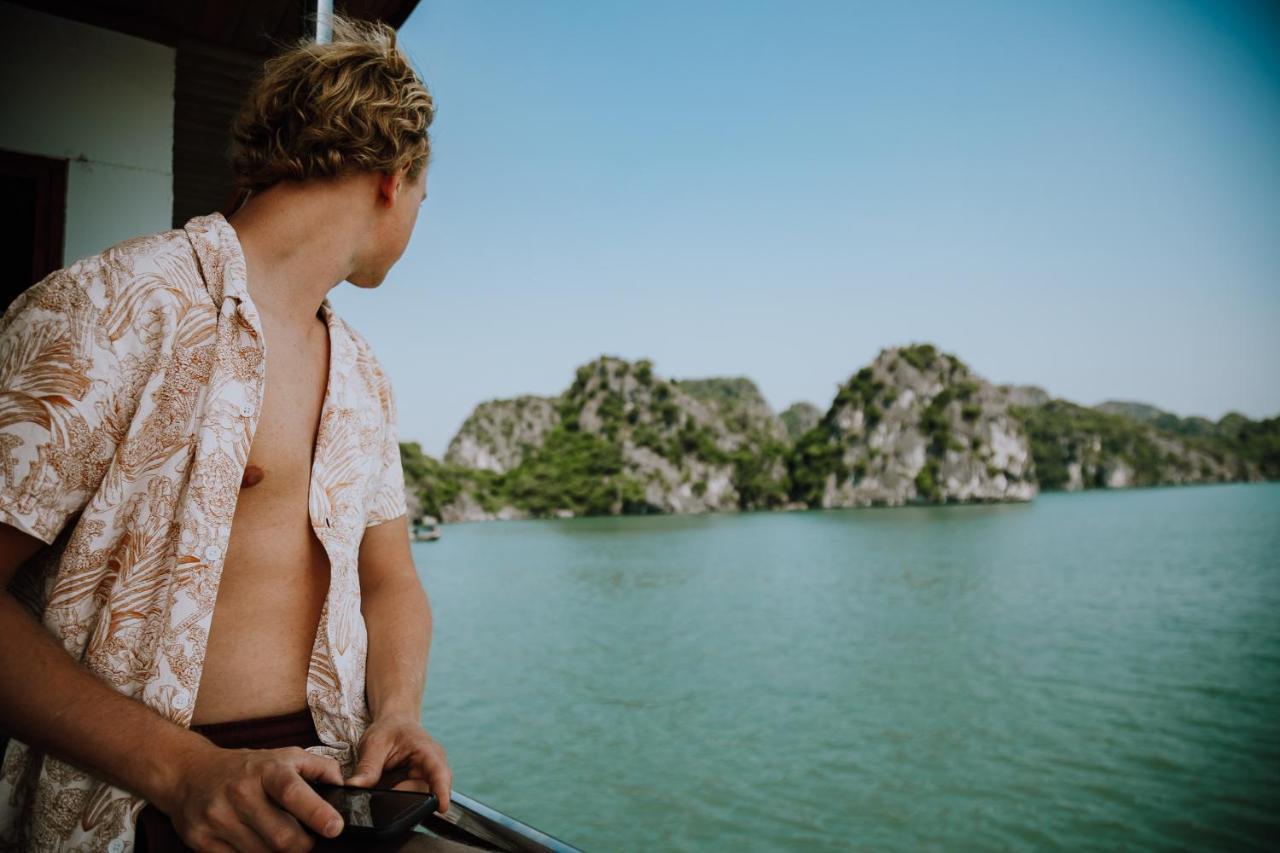 Hotel Cat Ba Bay Cruises Dong Khe Sau Zewnętrze zdjęcie
