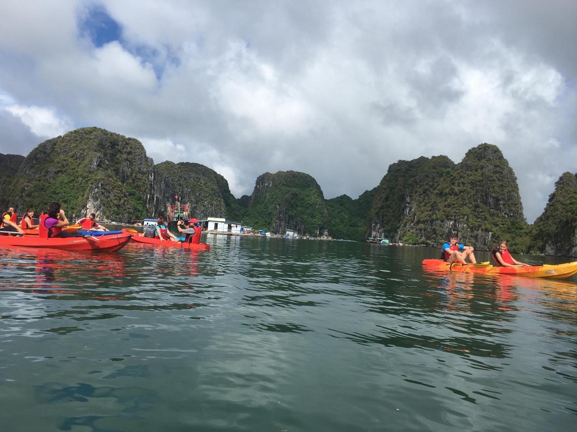 Hotel Cat Ba Bay Cruises Dong Khe Sau Zewnętrze zdjęcie
