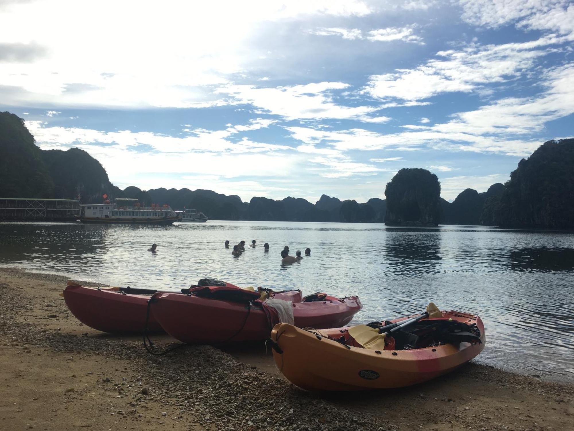 Hotel Cat Ba Bay Cruises Dong Khe Sau Zewnętrze zdjęcie