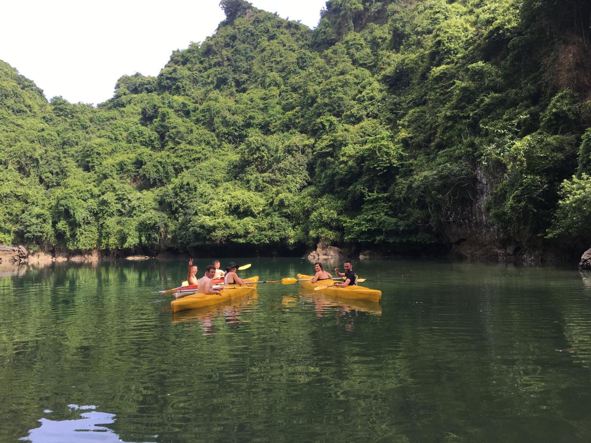 Hotel Cat Ba Bay Cruises Dong Khe Sau Zewnętrze zdjęcie